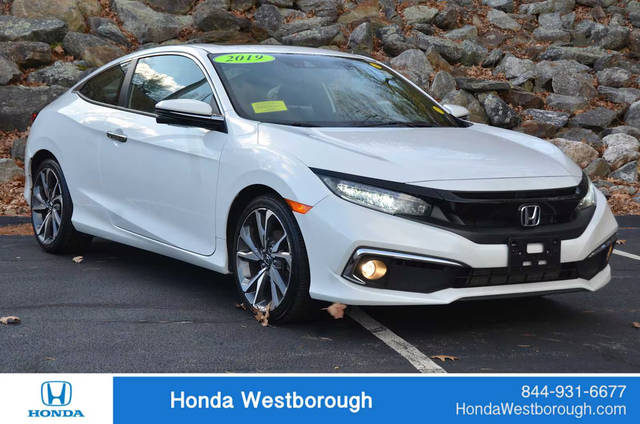 2019 Honda Civic Touring FWD photo