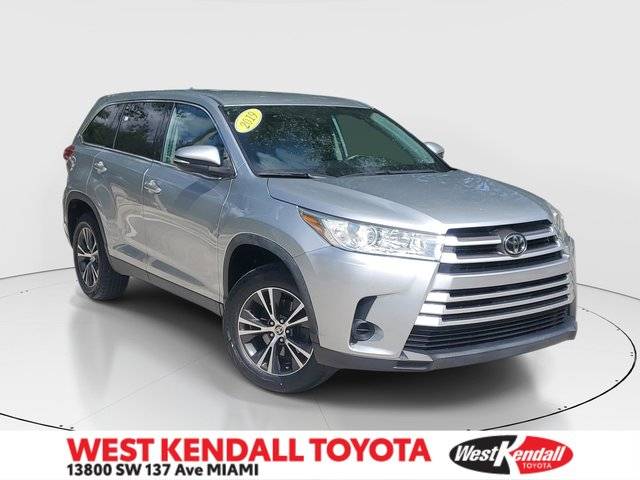 2019 Toyota Highlander LE FWD photo