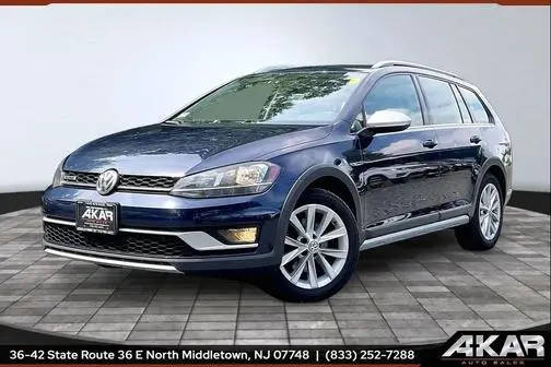 2019 Volkswagen Golf Alltrack S AWD photo