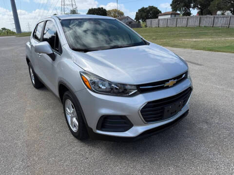 2020 Chevrolet Trax LS FWD photo