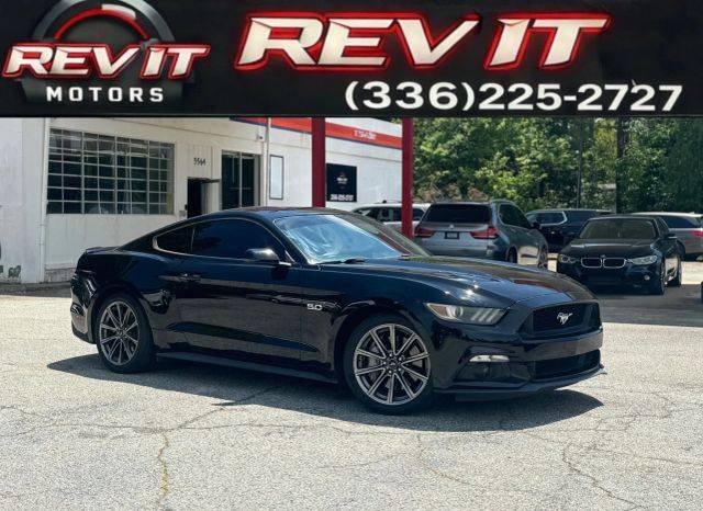 2015 Ford Mustang GT Premium RWD photo