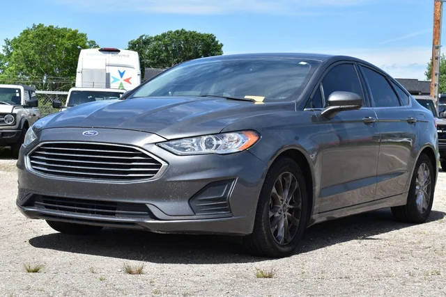 2020 Ford Fusion SE FWD photo