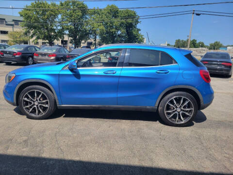 2016 Mercedes-Benz GLA-Class GLA 250 AWD photo