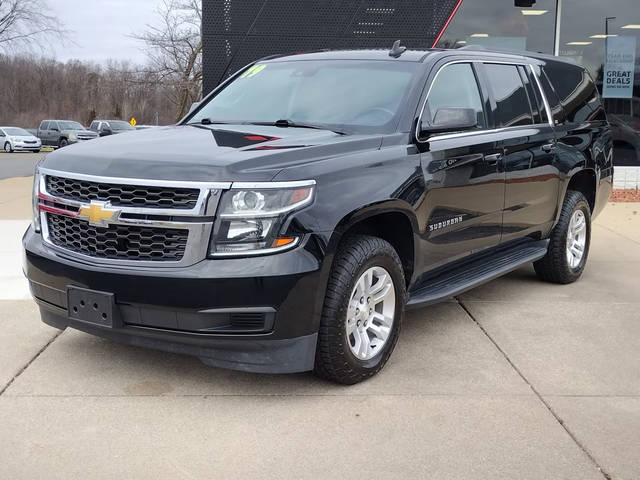 2019 Chevrolet Suburban LT 4WD photo