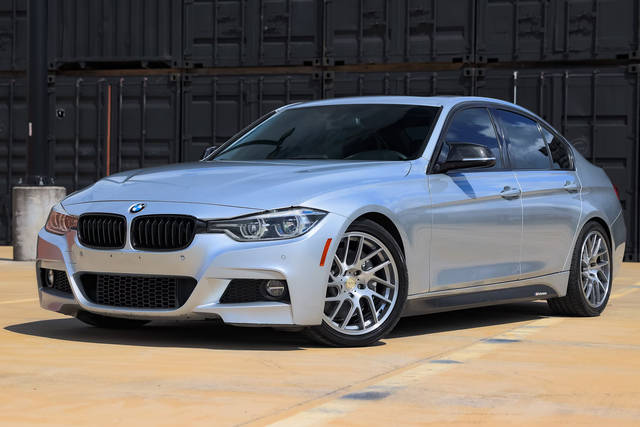 2017 BMW 3 Series 340i RWD photo