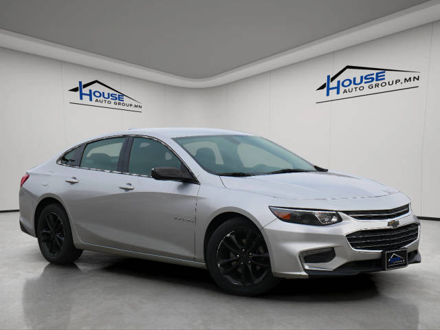 2018 Chevrolet Malibu LT FWD photo