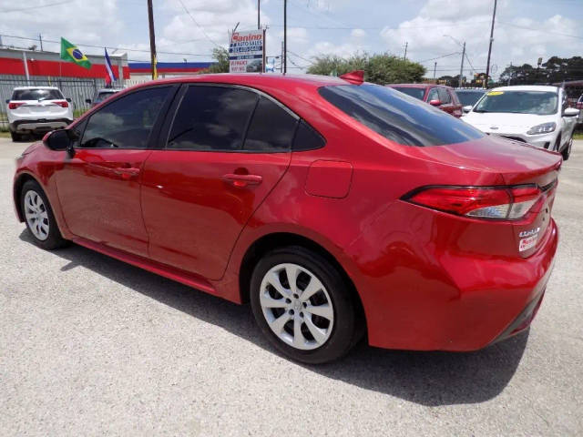 2020 Toyota Corolla LE FWD photo