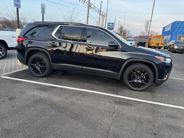 2020 Chevrolet Traverse LT Cloth AWD photo