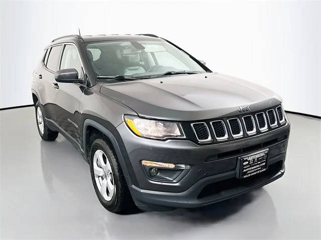 2020 Jeep Compass Latitude 4WD photo