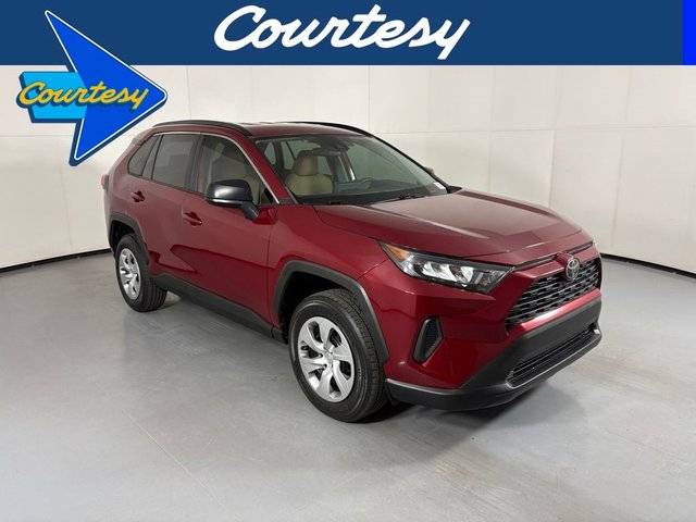 2020 Toyota RAV4 LE FWD photo