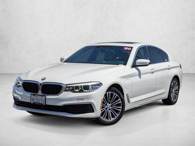 2020 BMW 5 Series 530e iPerformance RWD photo