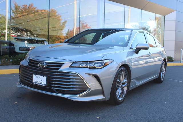 2019 Toyota Avalon XLE FWD photo