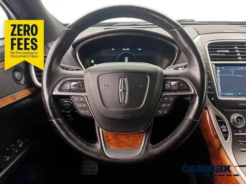 2019 Lincoln Nautilus Reserve FWD photo