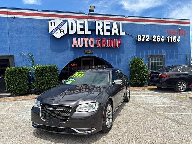 2019 Chrysler 300 Limited RWD photo