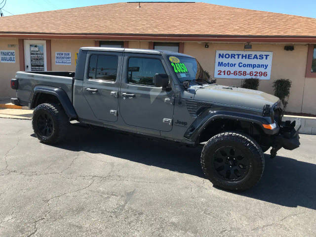2020 Jeep Gladiator Sport 4WD photo