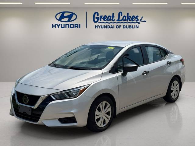 2020 Nissan Versa S FWD photo