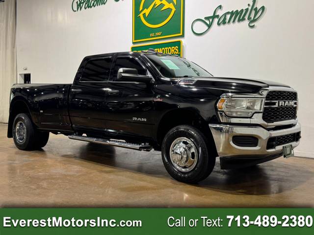 2020 Ram 3500 Tradesman 4WD photo