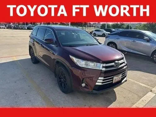 2019 Toyota Highlander LE Plus FWD photo