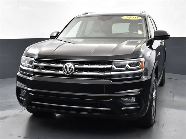 2019 Volkswagen Atlas 3.6L V6 SEL R-Line FWD photo