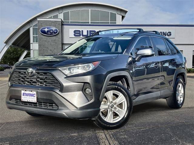 2020 Toyota RAV4 XLE FWD photo