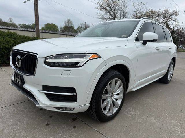 2017 Volvo XC90 Momentum AWD photo