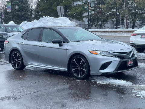 2020 Toyota Camry XSE FWD photo