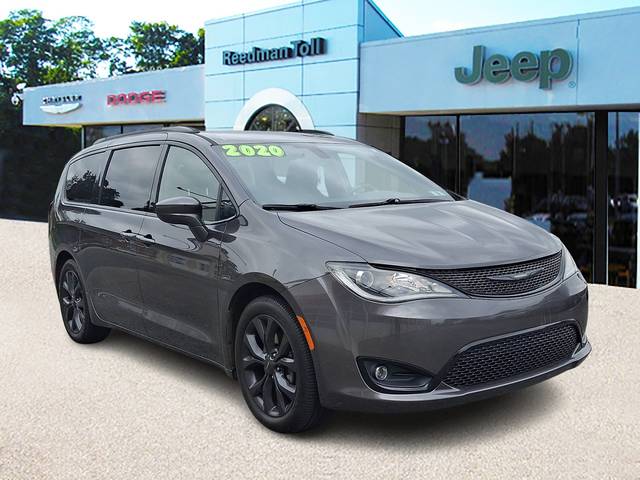 2020 Chrysler Pacifica Minivan Touring L FWD photo