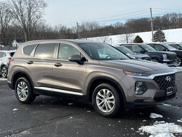 2019 Hyundai Santa Fe SE AWD photo
