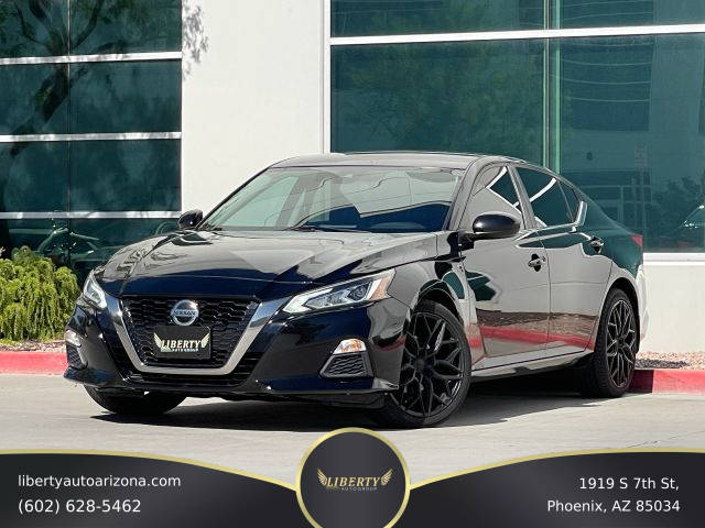 2020 Nissan Altima 2.5 SR AWD photo