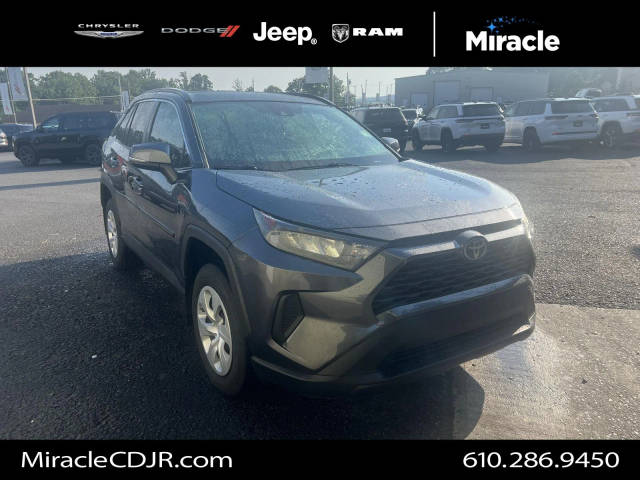 2020 Toyota RAV4 LE AWD photo
