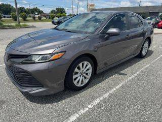 2020 Toyota Camry LE FWD photo