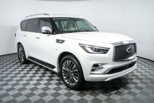 2020 Infiniti QX80 LUXE 4WD photo