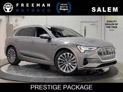 2019 Audi e-tron Prestige AWD photo