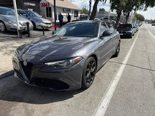2019 Alfa Romeo Giulia  RWD photo