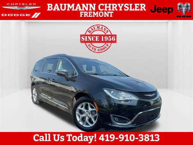 2020 Chrysler Pacifica Minivan Limited FWD photo