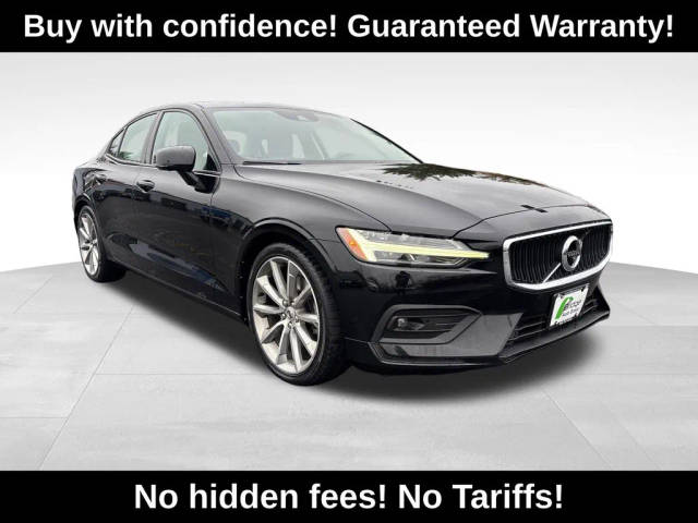 2020 Volvo S60 Momentum FWD photo