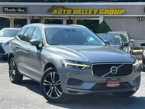 2020 Volvo XC60 Momentum AWD photo
