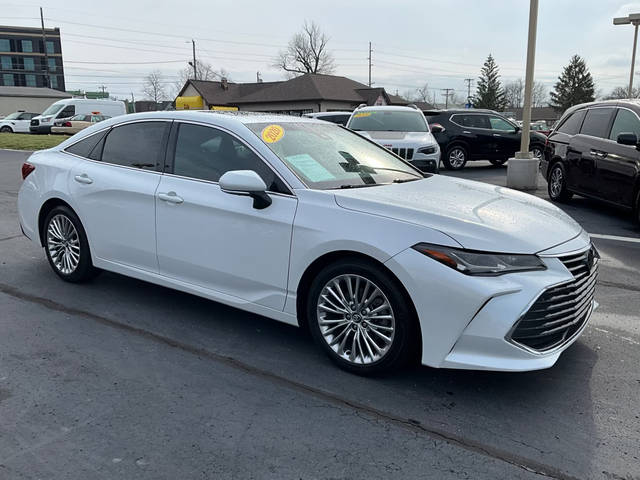 2020 Toyota Avalon Limited FWD photo