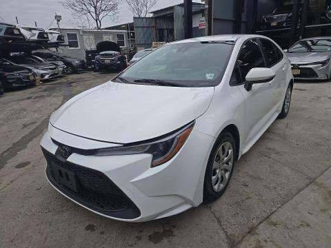 2020 Toyota Corolla LE FWD photo