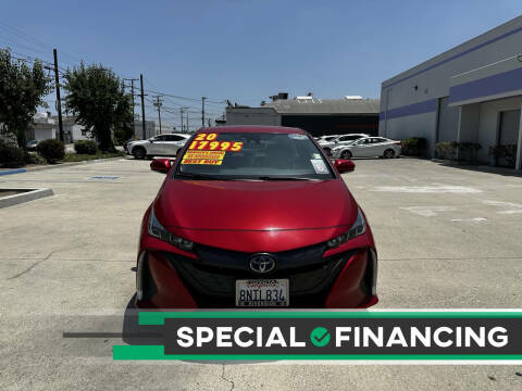 2020 Toyota Prius Prime LE FWD photo