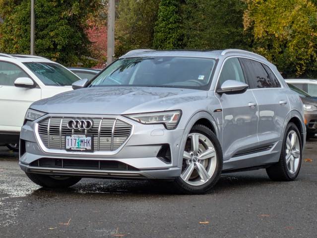 2019 Audi e-tron Premium Plus AWD photo