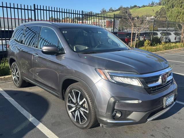 2019 Honda Pilot Touring 8-Passenger FWD photo