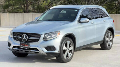2016 Mercedes-Benz GLC-Class GLC 300 RWD photo
