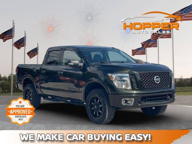 2019 Nissan Titan PRO-4X 4WD photo
