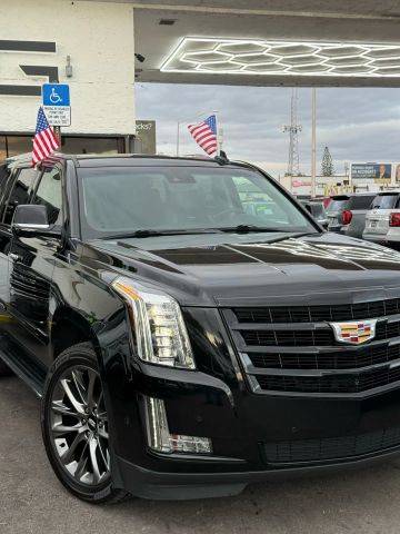 2020 Cadillac Escalade Luxury 4WD photo