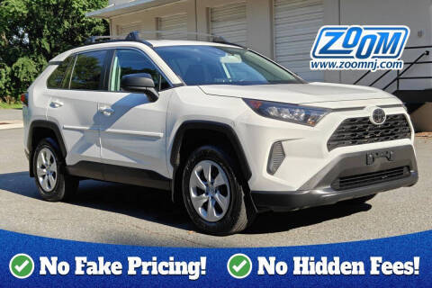 2020 Toyota RAV4 LE AWD photo