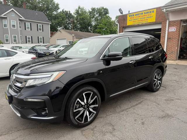 2020 Honda Pilot Touring 8-Passenger AWD photo