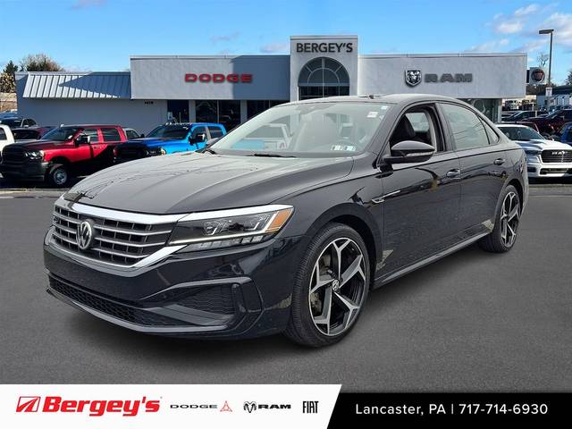 2020 Volkswagen Passat 2.0T R-Line FWD photo