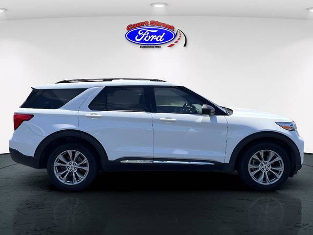 2020 Ford Explorer XLT 4WD photo