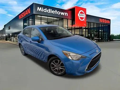 2020 Toyota Yaris LE FWD photo